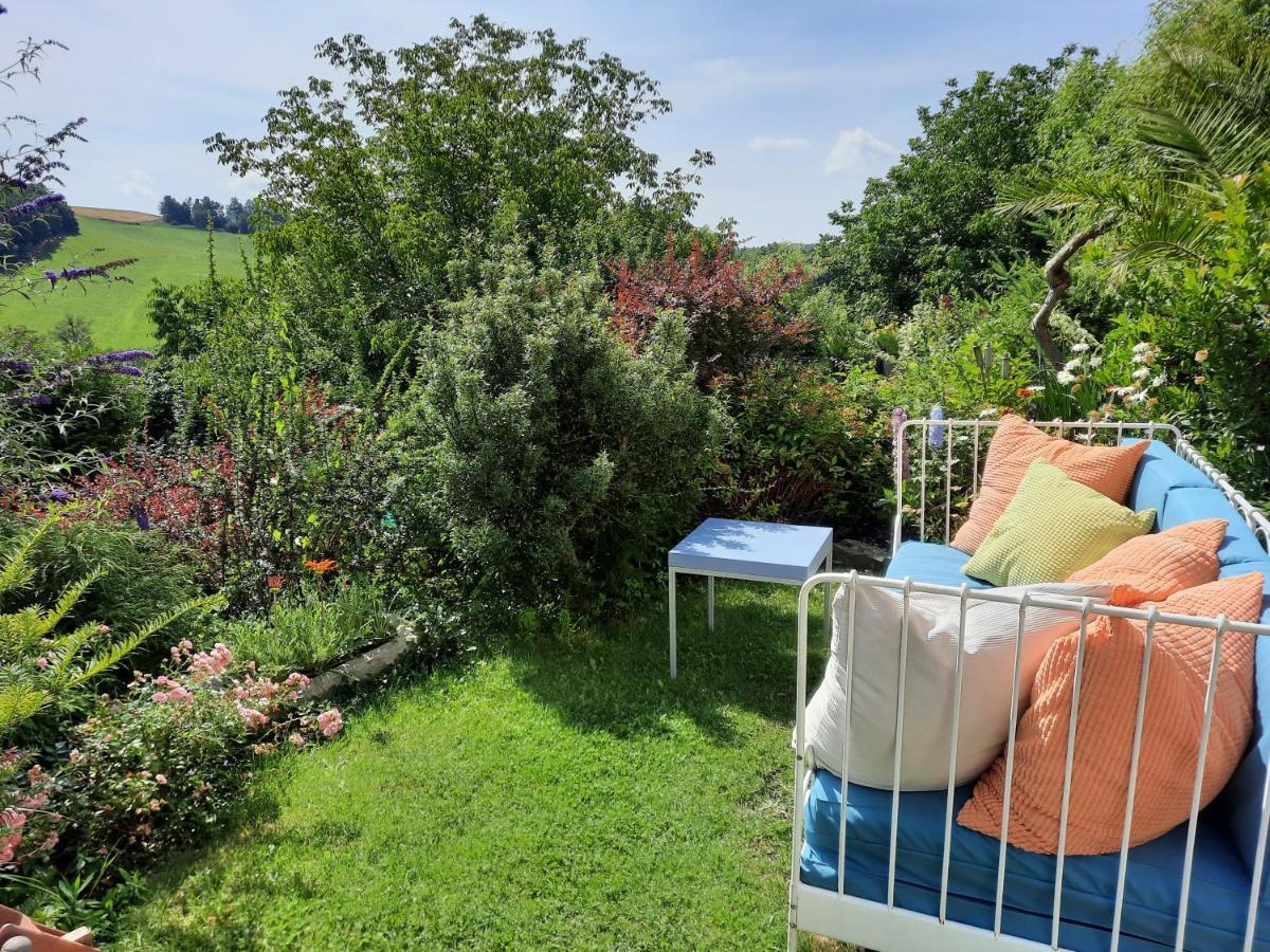 Penzion Zahrada Nad Rekou, Restaurace A Kavarna - Parkovani Gratis Zlatá Koruna Exteriör bild